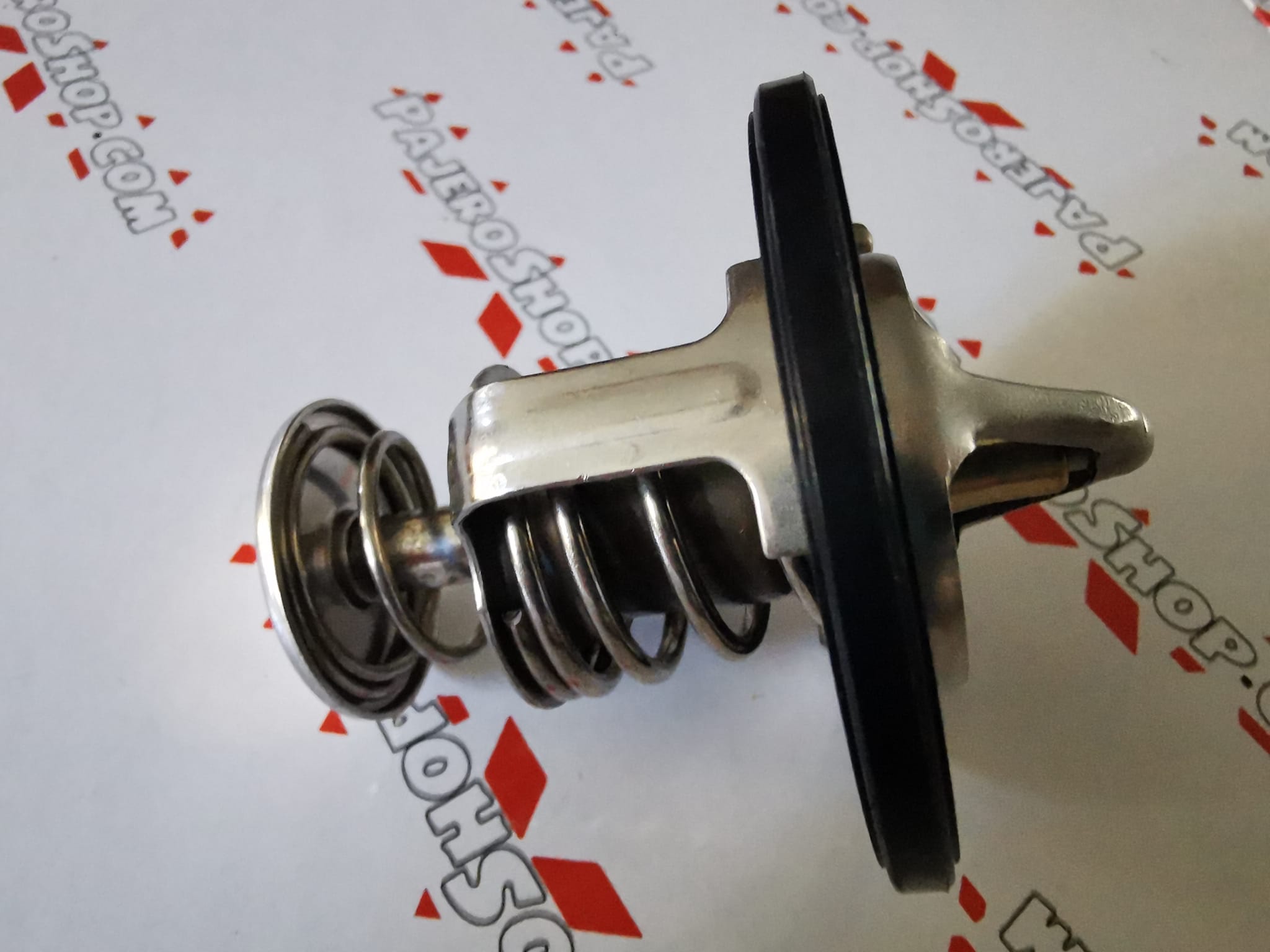 Mitsubishi Pajero Shogun Challenger Delica 2.8TD 4M40 Thermostat 60mm + Seal (image for) Mitsubishi Pajero Shogun Challenger Delica 2.8TD 4M40 Thermostat 60mm + Seal