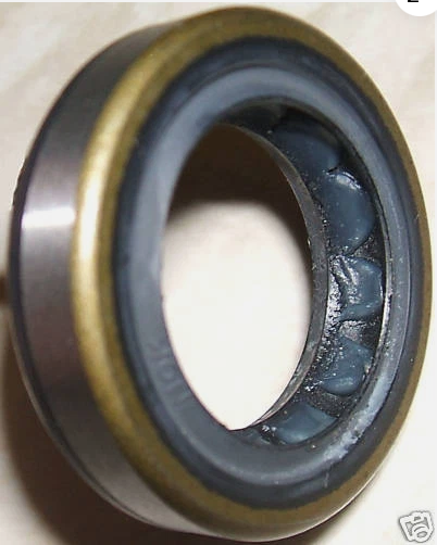 Genuine Bosch Zexel Diesel Fuel Pump Front Seal – Mitsubishi Pajero Delica 4M40 4D56 (image for) Genuine Bosch Zexel Diesel Fuel Pump Front Seal – Mitsubishi Pajero Delica 4M40 4D56