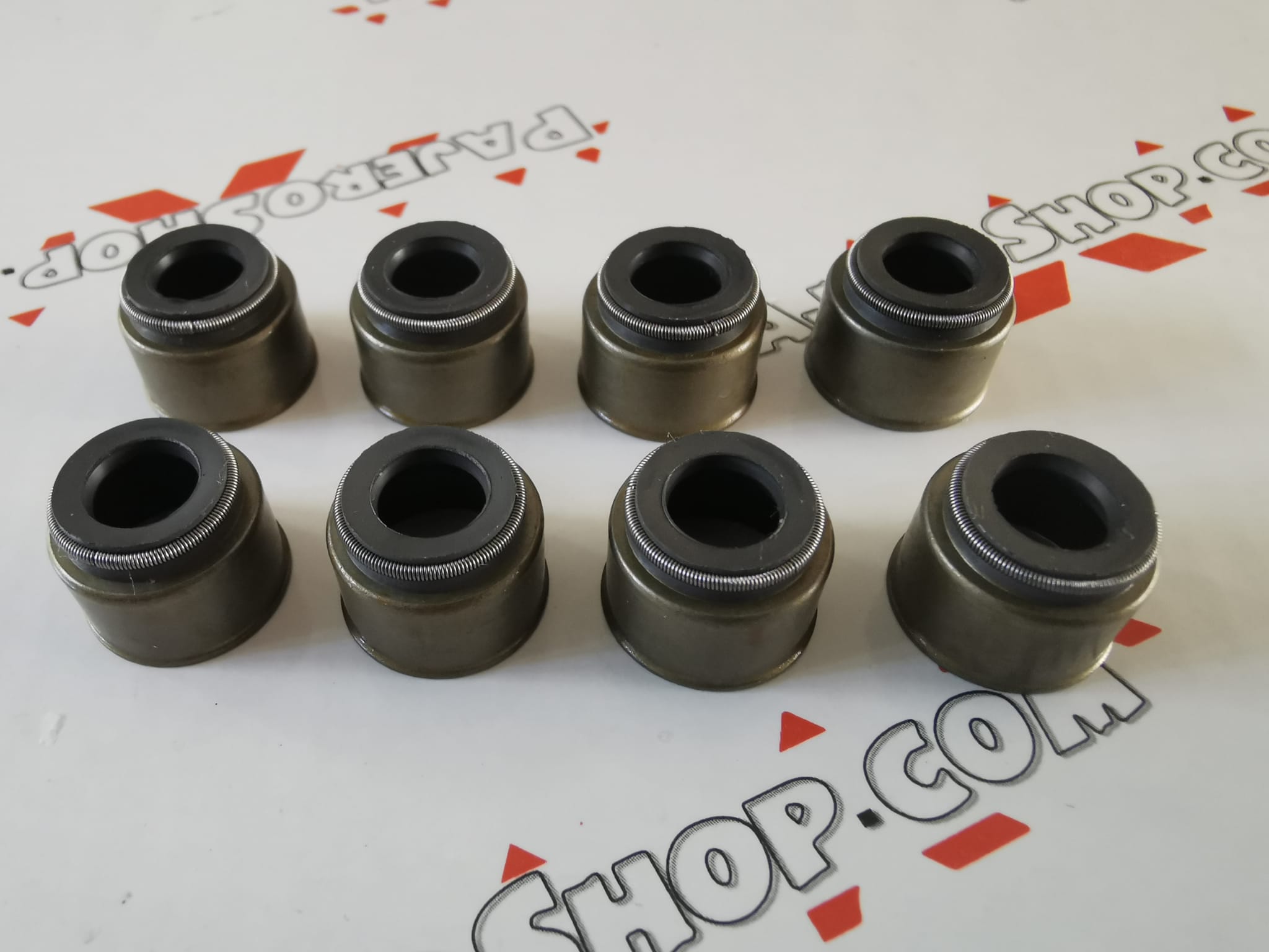 Mitsubishi 4M40 2.8 TD Valve Stem Oil Seals Set of 8 1993-2013 (image for) Mitsubishi 4M40 2.8 TD Valve Stem Oil Seals Set of 8 1993-2013